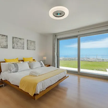 וילה The Eagles אדחה